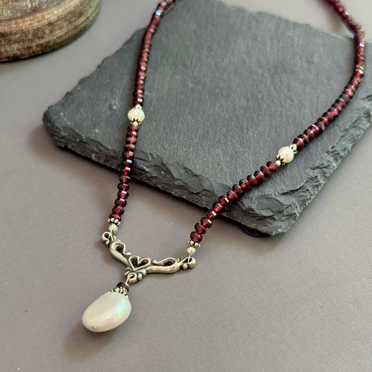 coin-pearl-garnet-necklace