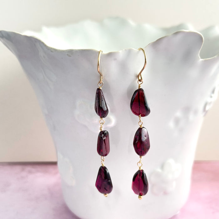 Smooth Garnet Nugget Earring in 14K Gold Fill