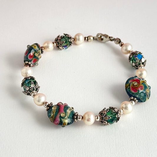Lampwork Glass and Freshwater Pearl Bracelet in Sterling Silver