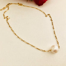 Load image into Gallery viewer, Simple Freshwater Pearl Necklace in Gold Fill
