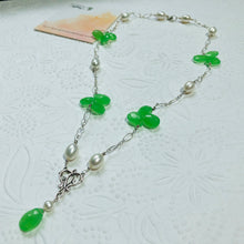 Load image into Gallery viewer, Green Chalcedony and Freshwater Pearl Necklace
