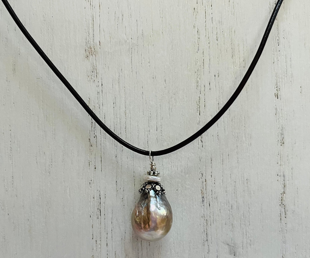 Baroque Freshwater Pearl Necklace in Leather