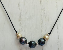 Load image into Gallery viewer, Freshwater Pearl Necklace on Black Leather
