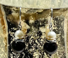 Load image into Gallery viewer, Garnet and Freshwater Pearl Earrings in Sterling Silver
