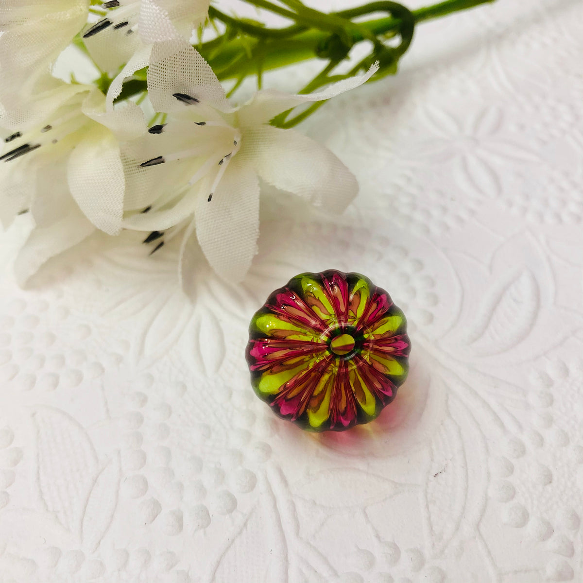 Murano Mouth Blown Peridot and Rubino Striped Round Glass Bead, 20MM