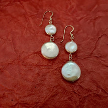 Load image into Gallery viewer, White Coin Pearl Bridal Earrings
